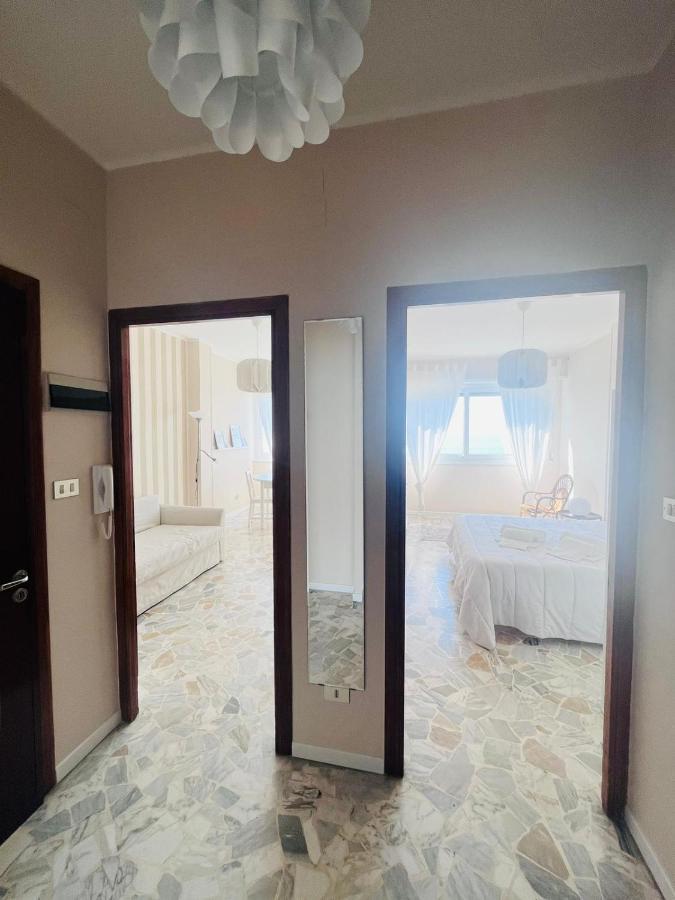 Suite Sunset 7 - Fronte Mare ซานเรโม ภายนอก รูปภาพ